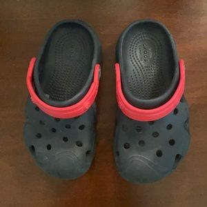 Navy Blue & Red Crocs Size 9